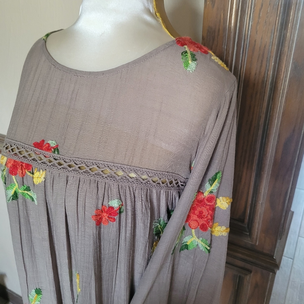 Anthropologie by Fig & Flower Embroidery XL Blouse
